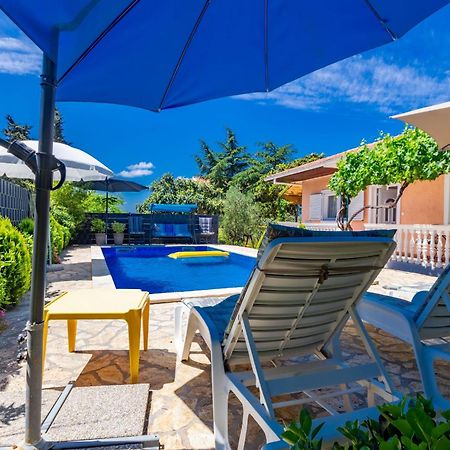 זאדאר Holiday Home Flora מראה חיצוני תמונה
