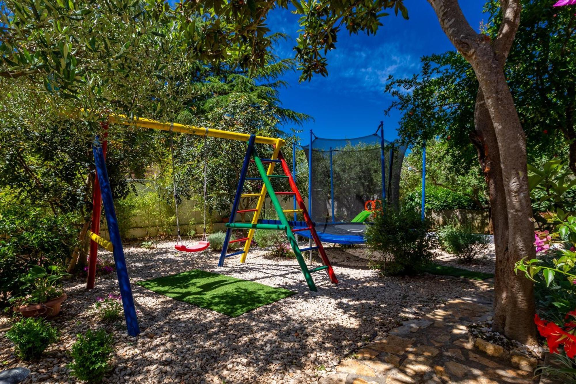 זאדאר Holiday Home Flora מראה חיצוני תמונה