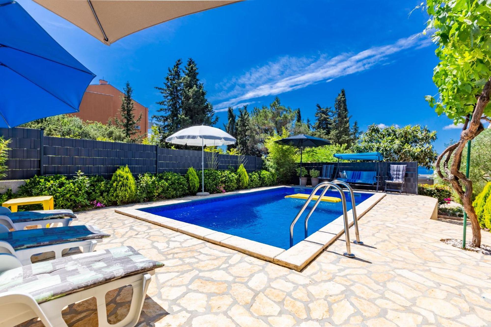 זאדאר Holiday Home Flora מראה חיצוני תמונה