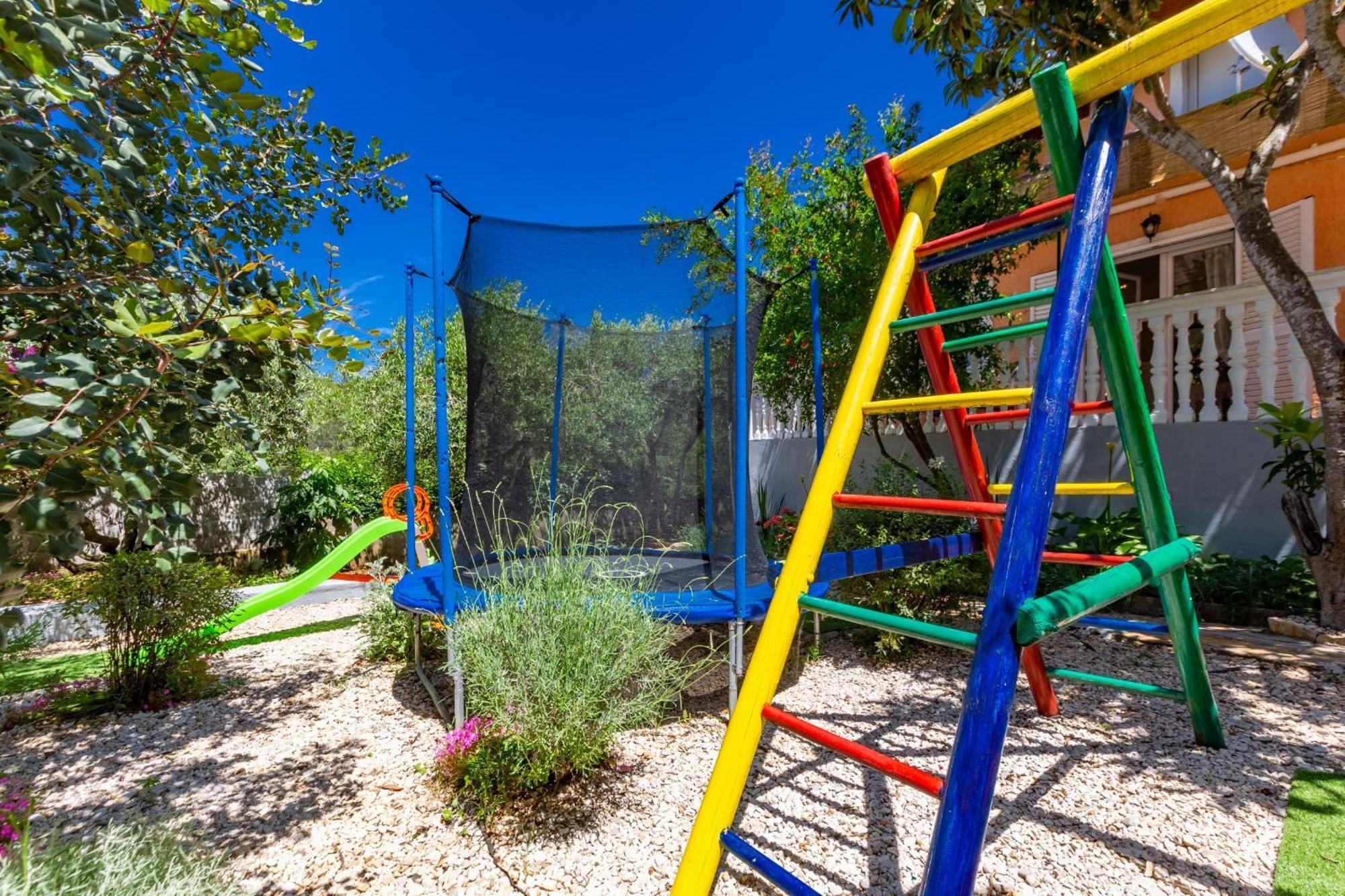 זאדאר Holiday Home Flora מראה חיצוני תמונה