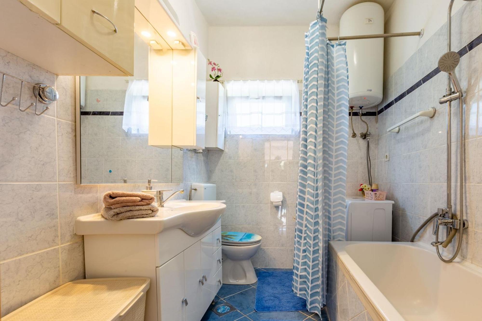 זאדאר Holiday Home Flora מראה חיצוני תמונה