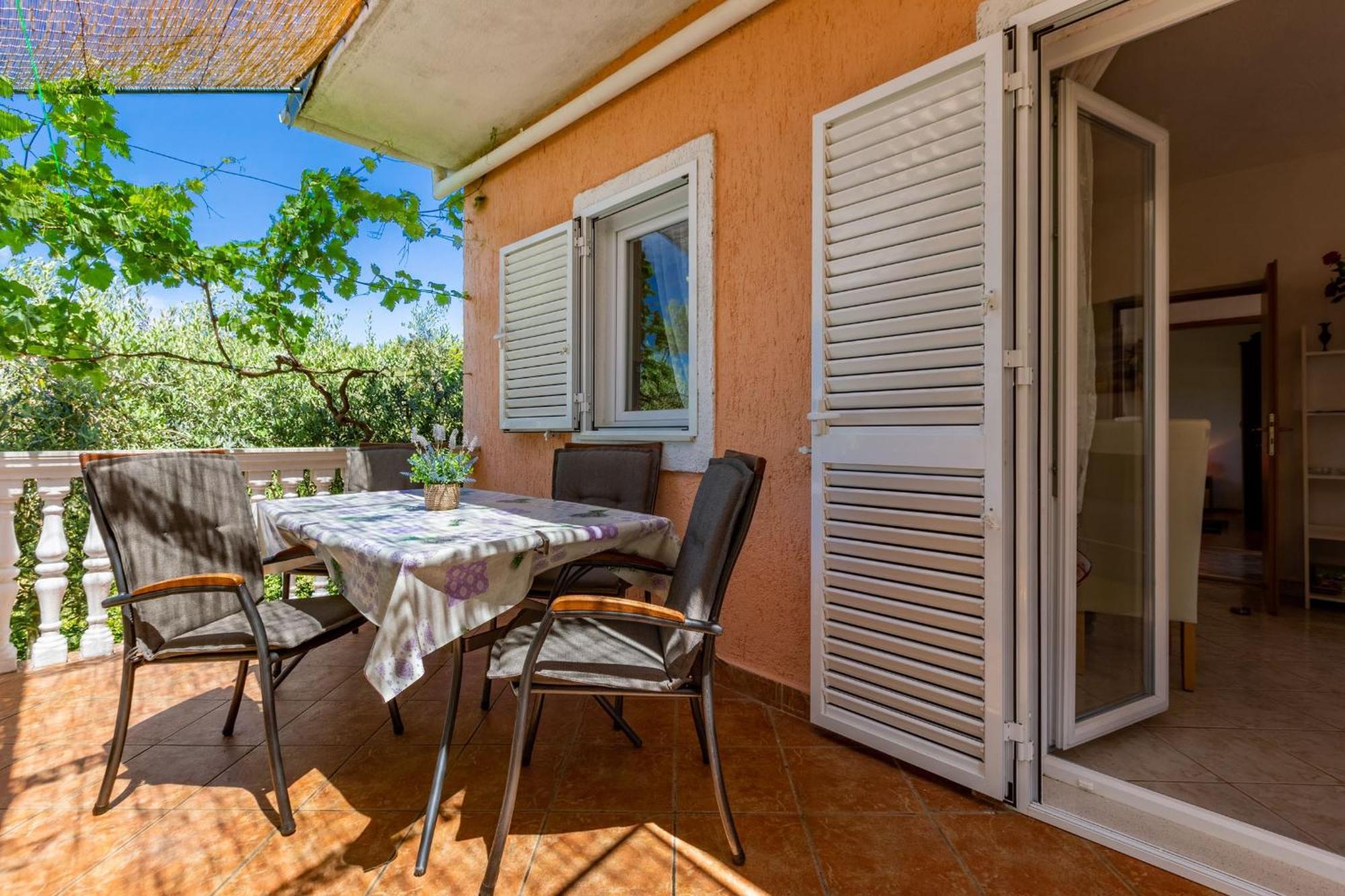 זאדאר Holiday Home Flora מראה חיצוני תמונה
