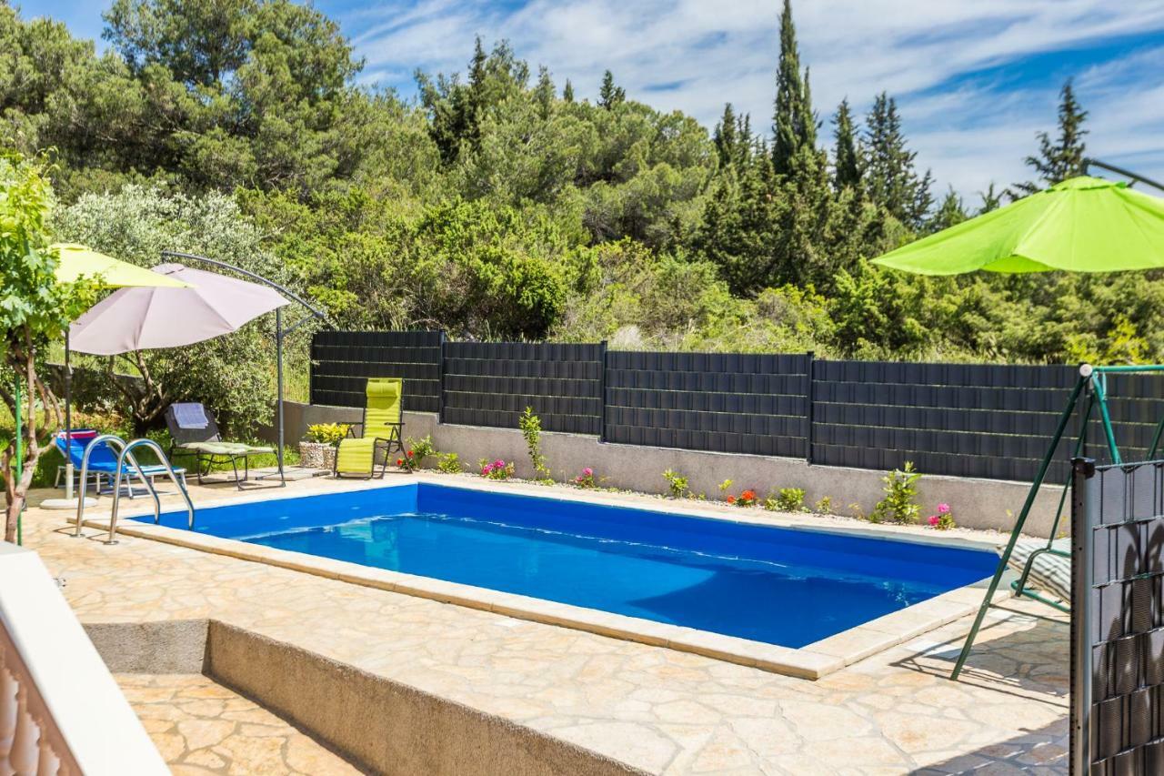 זאדאר Holiday Home Flora מראה חיצוני תמונה