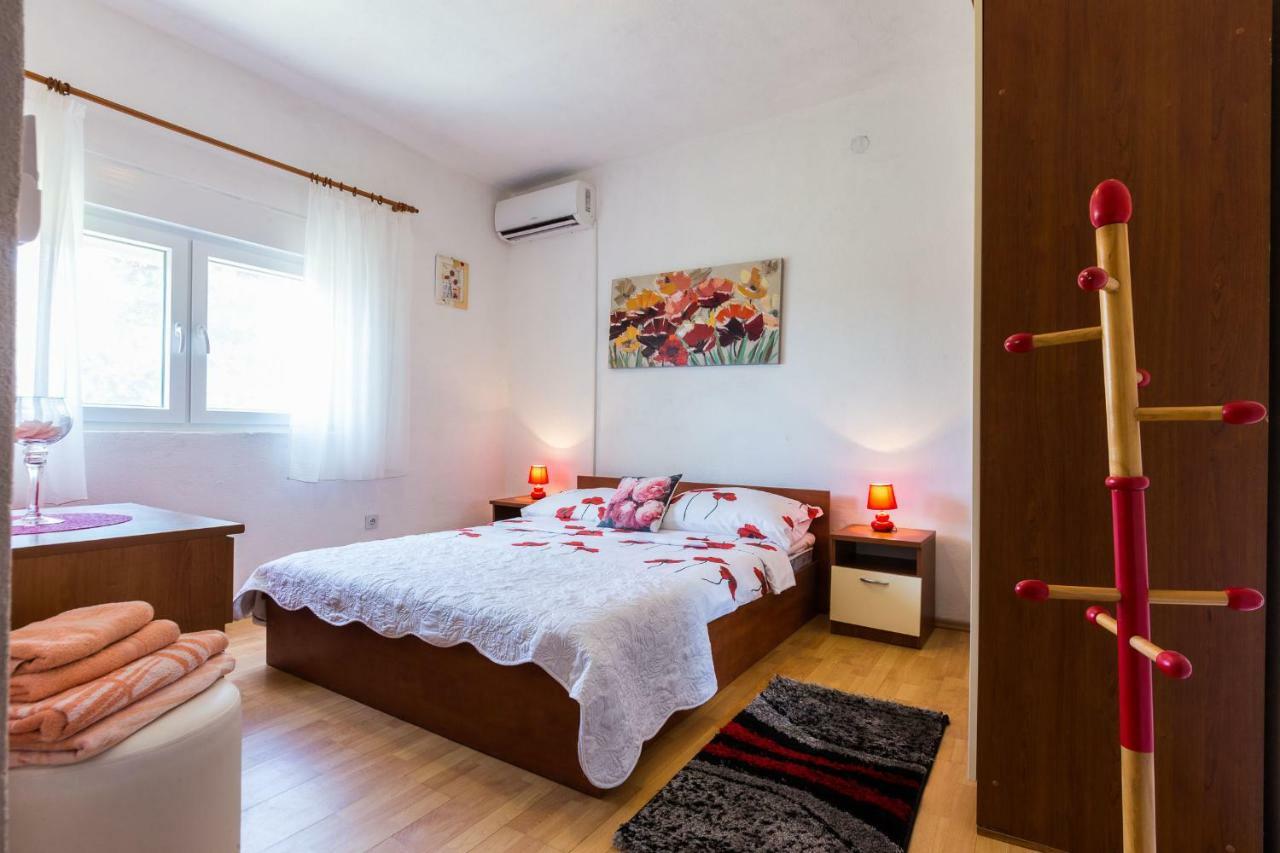 זאדאר Holiday Home Flora מראה חיצוני תמונה