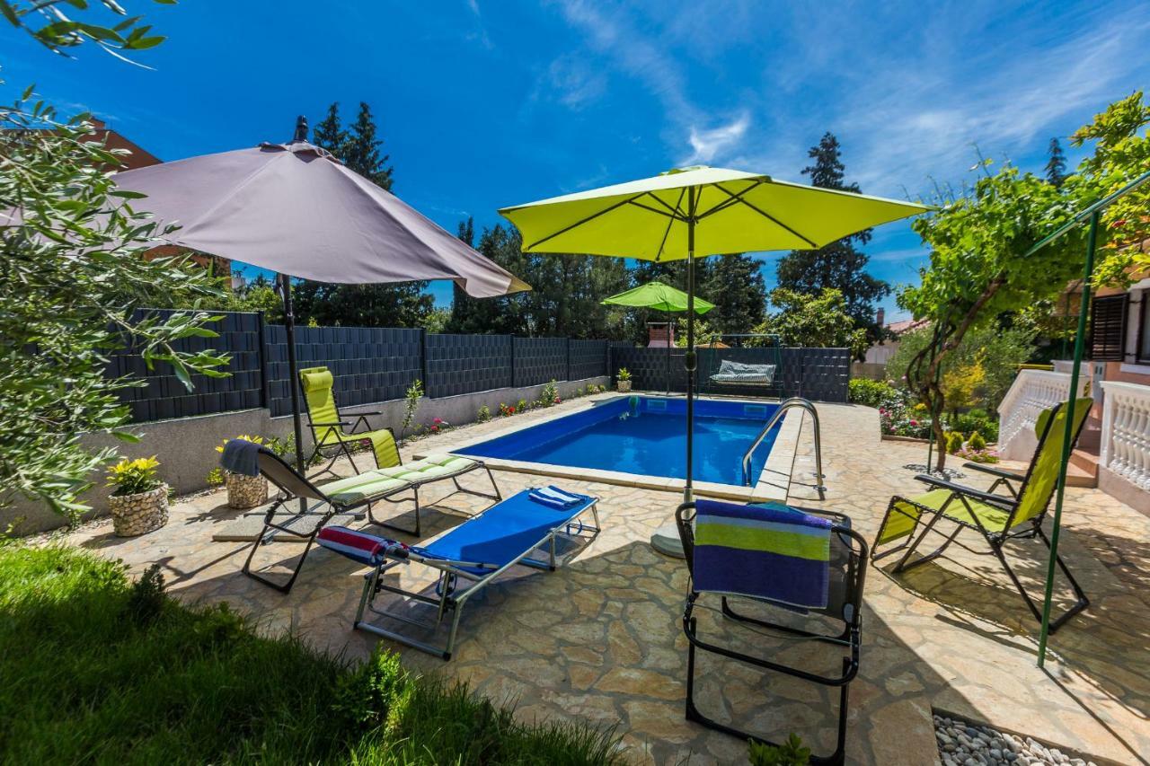 זאדאר Holiday Home Flora מראה חיצוני תמונה