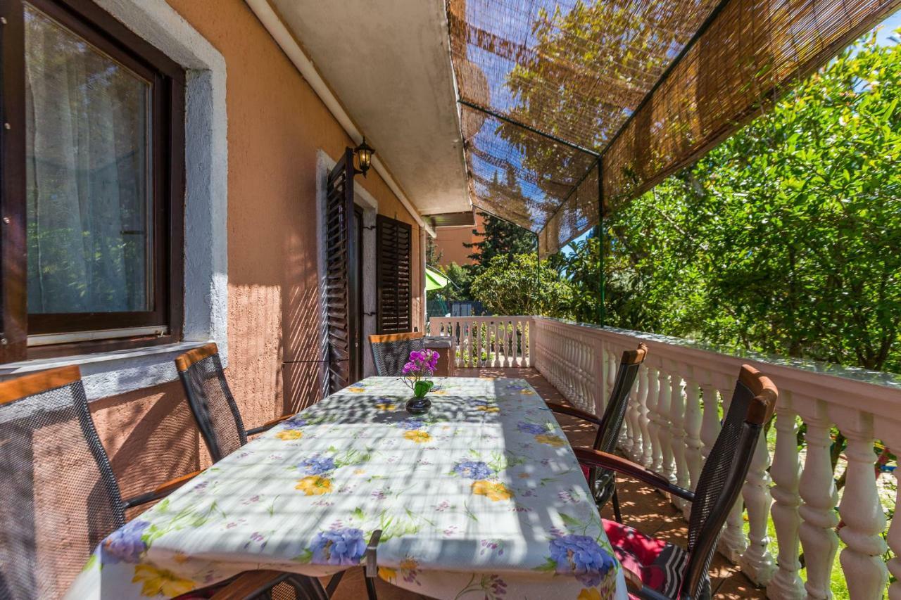 זאדאר Holiday Home Flora מראה חיצוני תמונה