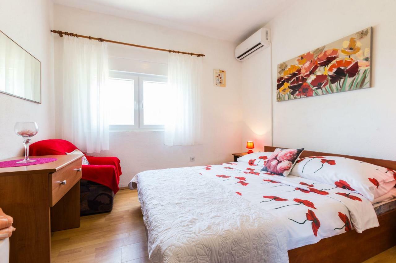 זאדאר Holiday Home Flora מראה חיצוני תמונה