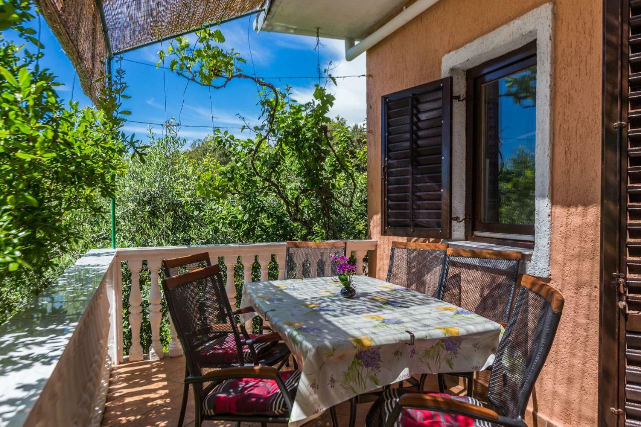 זאדאר Holiday Home Flora מראה חיצוני תמונה
