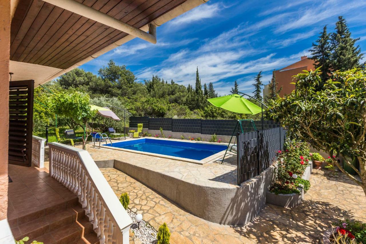 זאדאר Holiday Home Flora מראה חיצוני תמונה