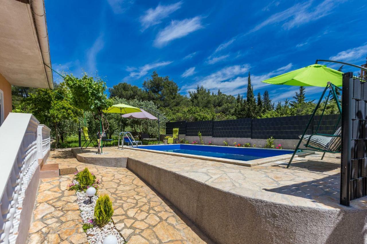 זאדאר Holiday Home Flora מראה חיצוני תמונה